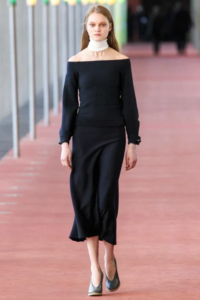 Look 5